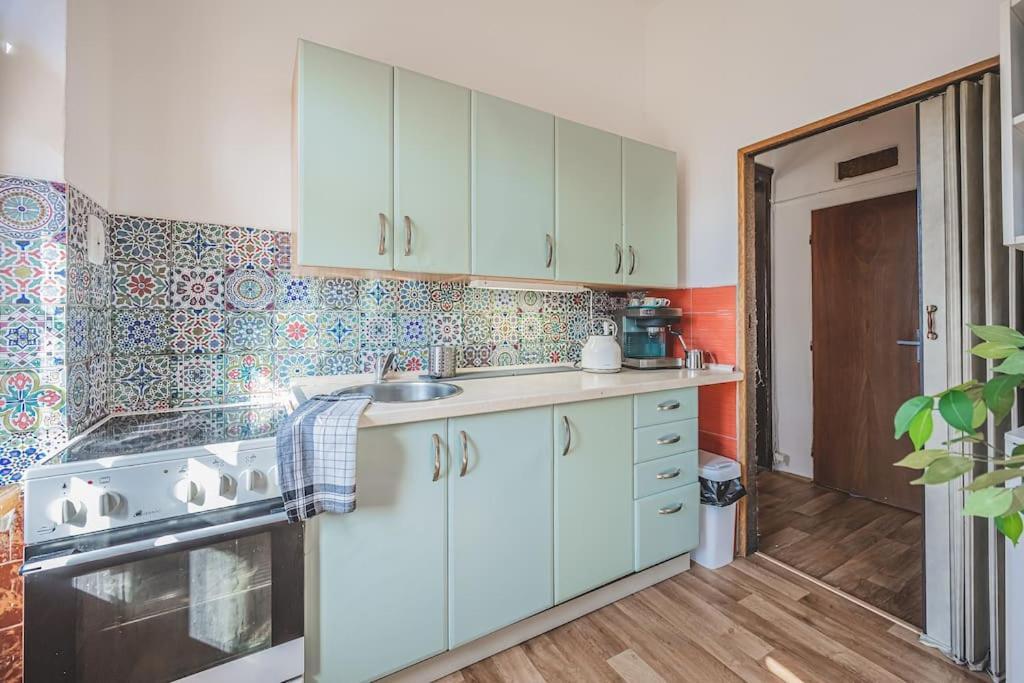Carolina'S Romantic Apartment Hradec Králové Eksteriør bilde