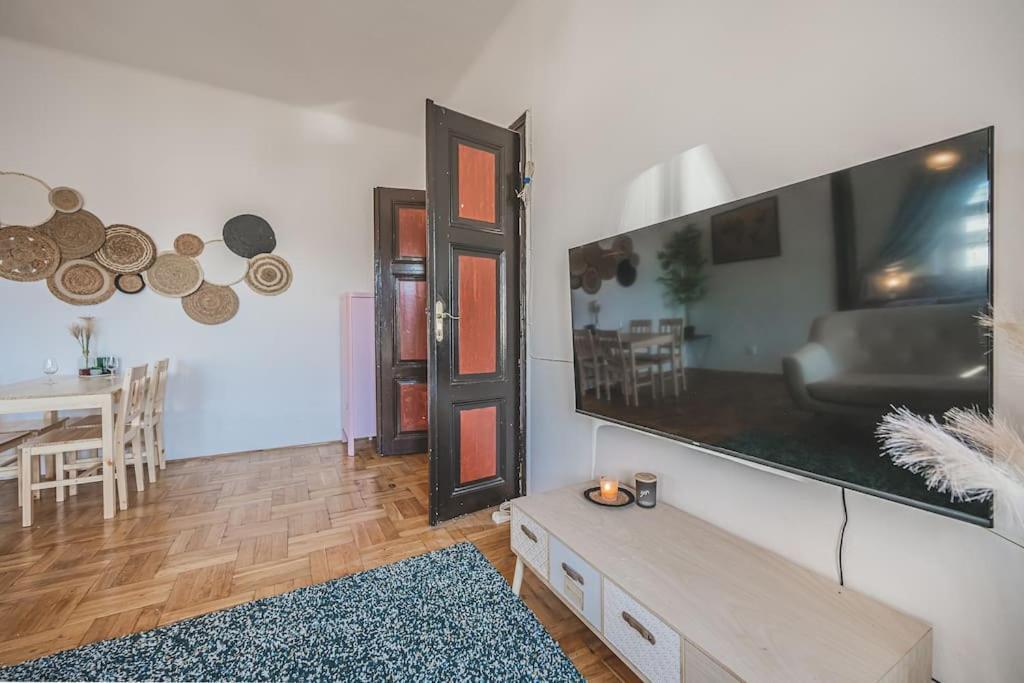 Carolina'S Romantic Apartment Hradec Králové Eksteriør bilde